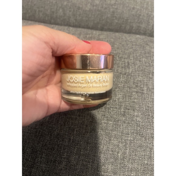 JOSIE MARAN Other - JOSIE MARAN Whipped Argan Oil Beauty Butter Velvet Foundation Light 1.18 Oz NEW
